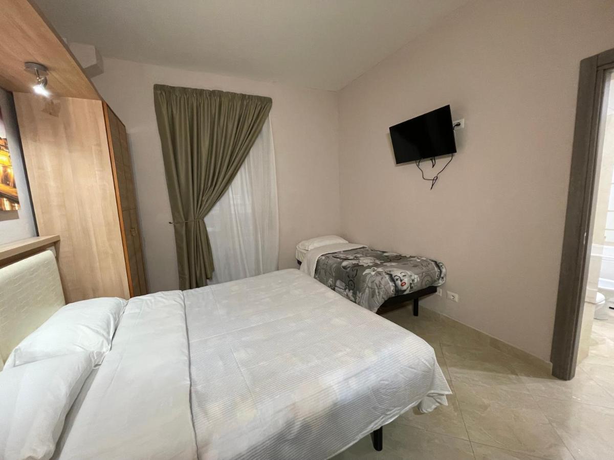 Ambasada Suite Rom Exteriör bild