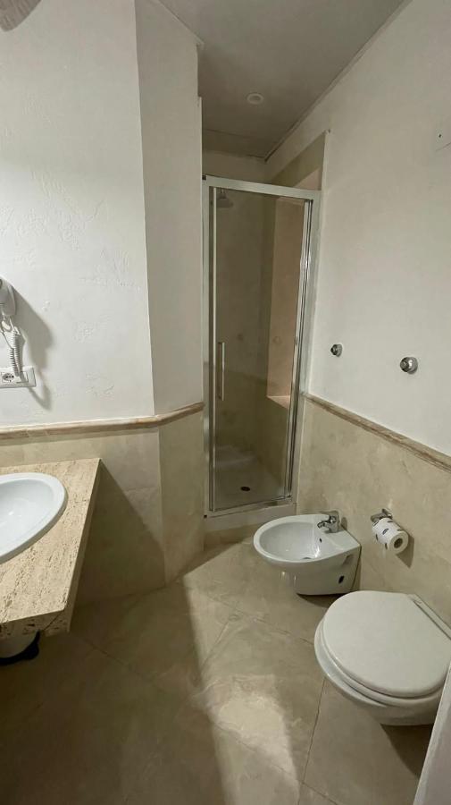 Ambasada Suite Rom Exteriör bild